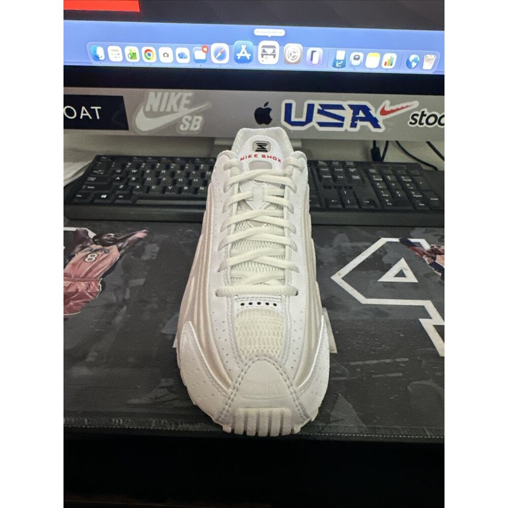 New Women's Size 6 Nike Shox R4 White Phantom AR3565-103 - Picture 3 of 7